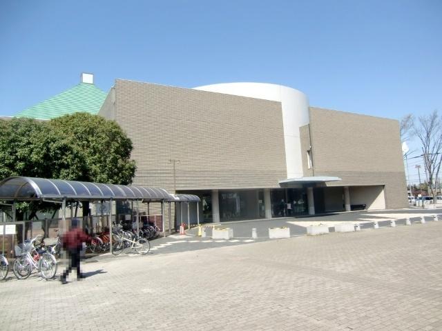 春日部市役所庄和総合支所：2407m