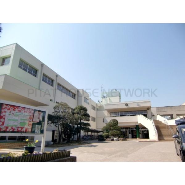 春日部市立内牧小学校:1692m