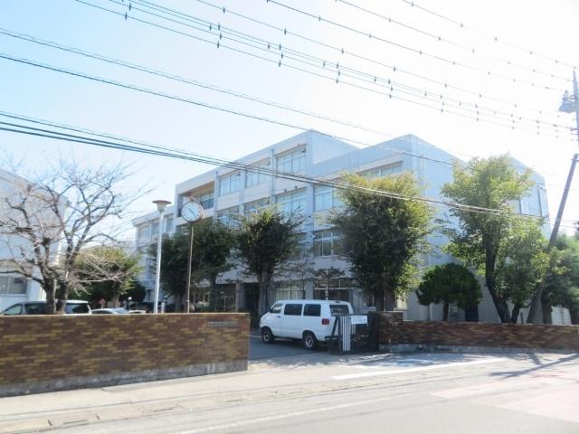 埼玉県立春日部工業高校：1476m