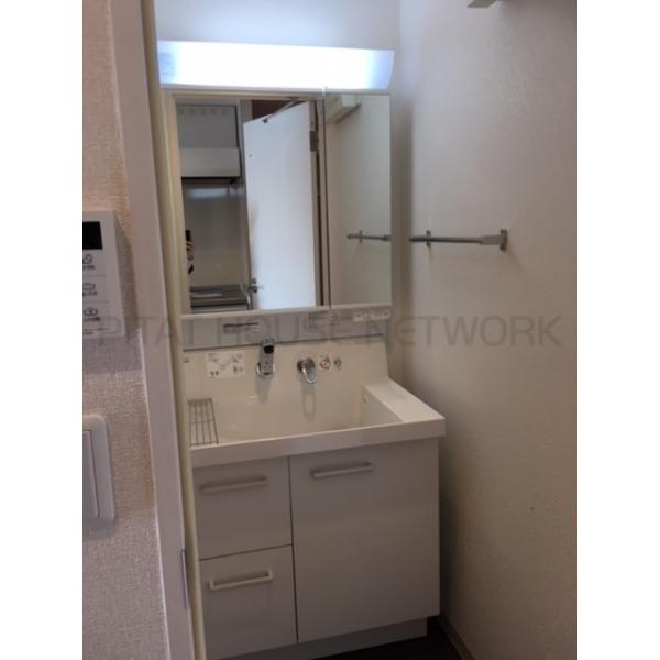 洗髪洗面化粧台