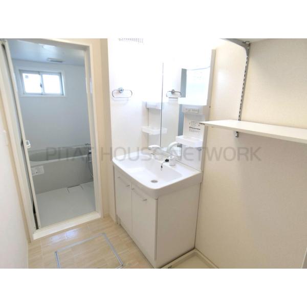 洗髪洗面化粧台