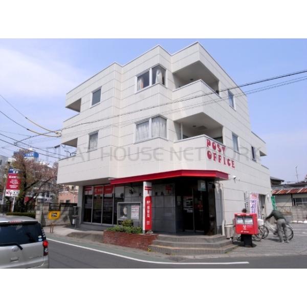 武里郵便局:923m