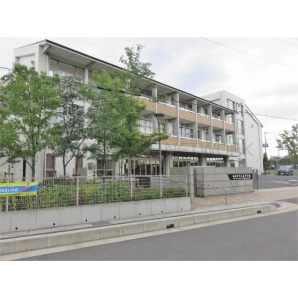 春日部市立東中学校:1675m