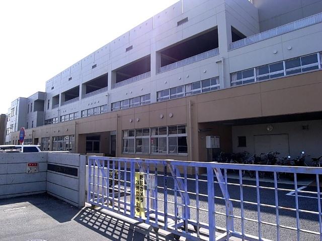 春日部市立武里西小学校：344m