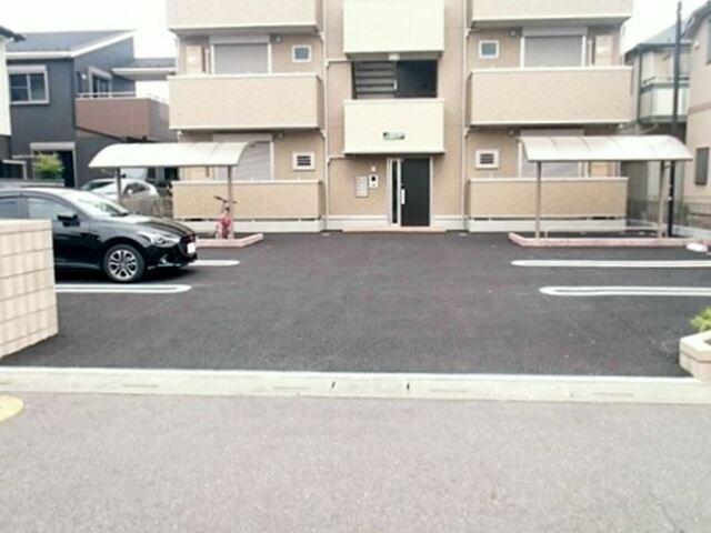 アンクレージュせんげん台（302） 駐車場