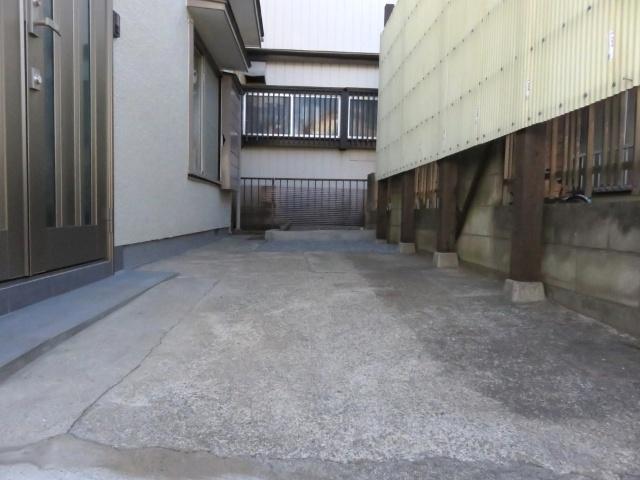 姫宮高橋邸（0001） 駐車場