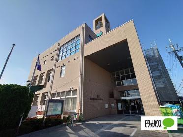 北島町立図書館創世ホール：711m