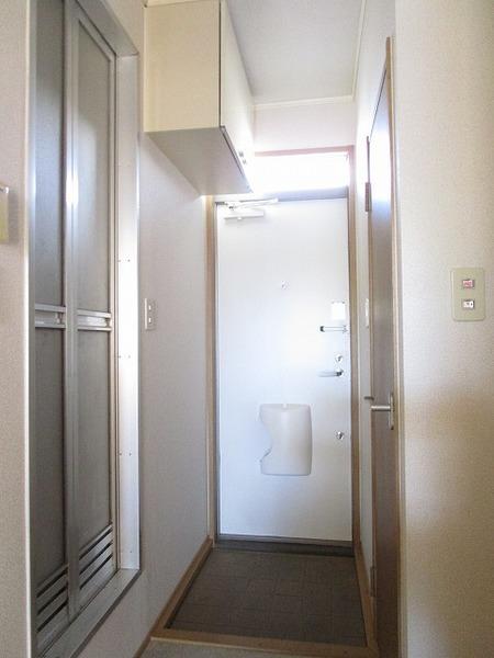レトア鳴門 玄関
