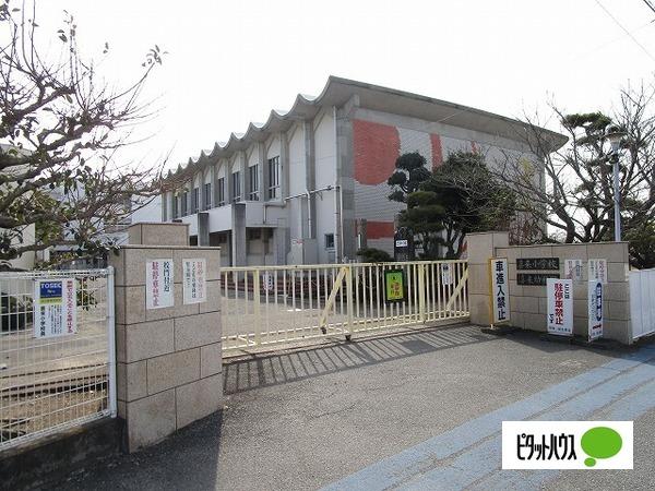 松茂町立喜来小学校：659m