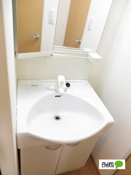 レオパレスカーサ鳴門 部屋画像