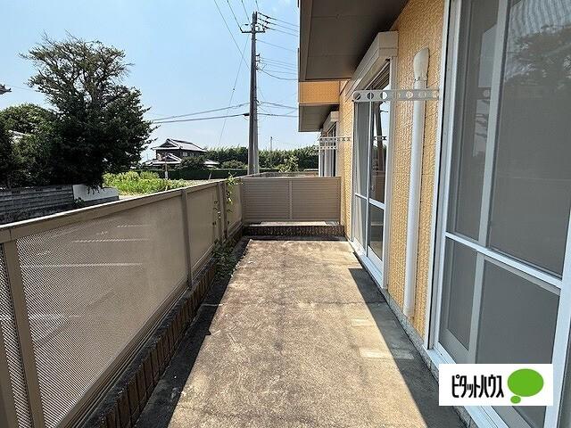 シャーメゾン藍住D（110） バルコニー