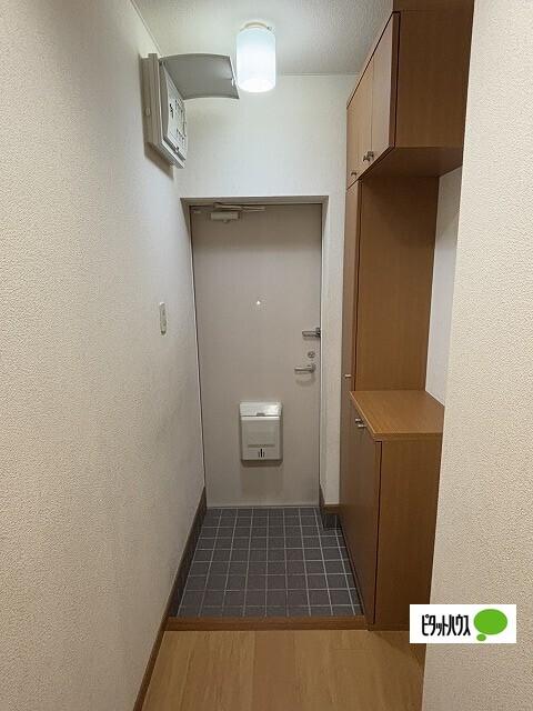 サンシェールB（101） 玄関
