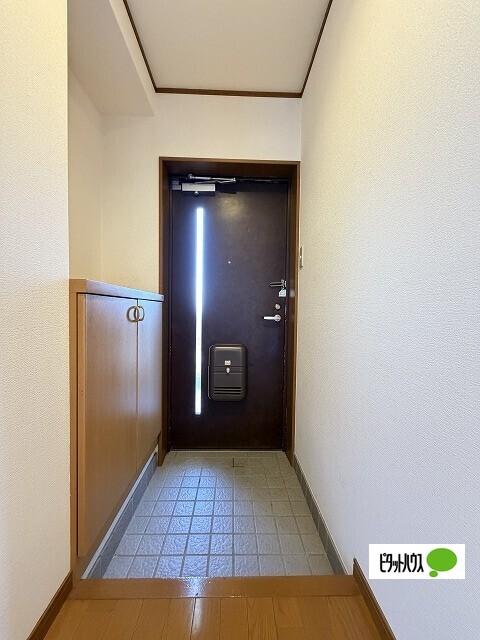 ハーブメゾン賀好（305） 玄関