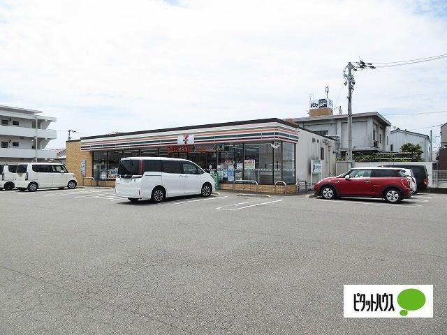 セブンイレブン松茂笹木野店：274m