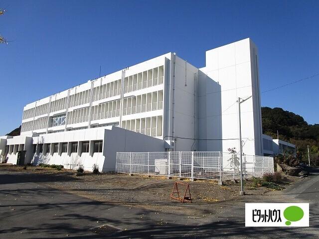 鳴門市立第二中学校：2239m