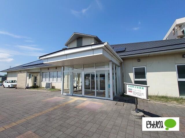 松茂町立図書館：2288m