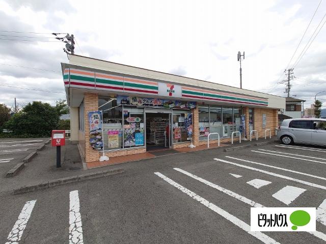 セブンイレブン藍住徳命店：584m