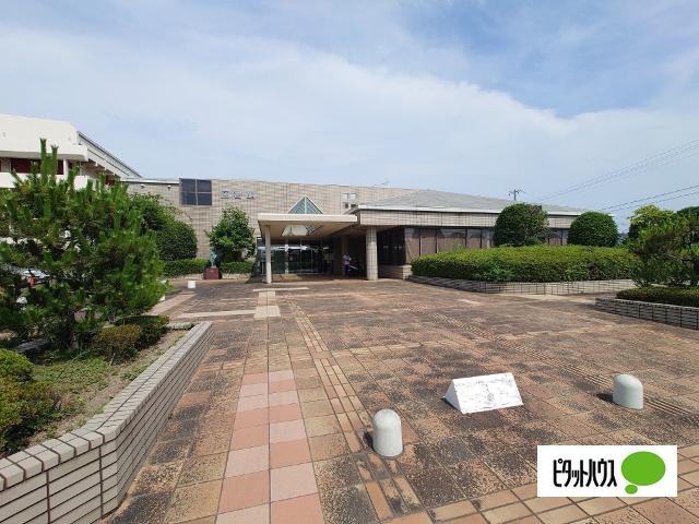 藍住町立図書館：2339m
