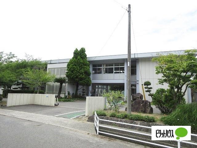 鳴門市立鳴門中学校：1680m