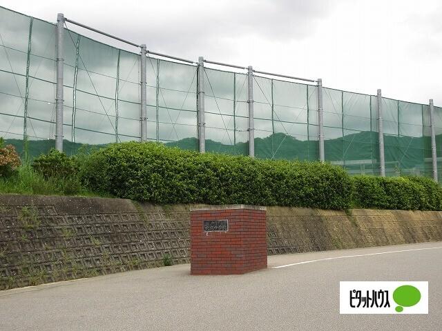 鳴門市立大麻中学校：616m