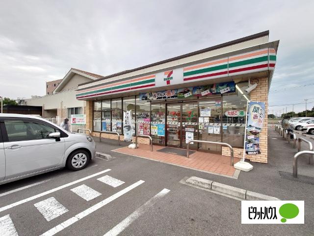 セブンイレブン藍住新居須店：823m