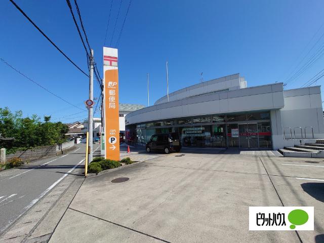 川内郵便局：651m