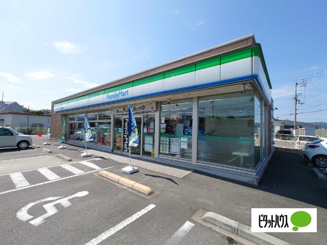 ファミリーマート松茂町役場北店：688m