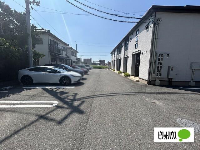 シエロ・ガーデン北島Ｂ（101） 駐車場