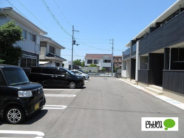 メイプレーヌＧ（202） 駐車場