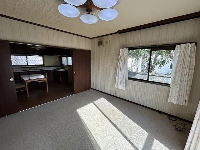芙蓉山下中古戸建て リビング