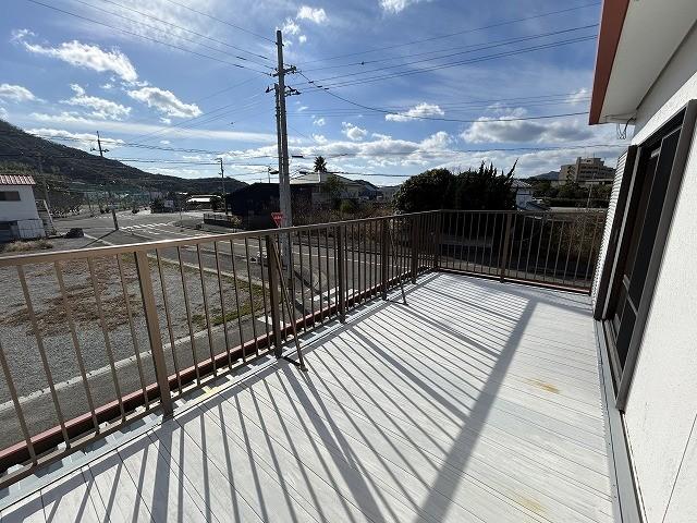 芙蓉山下中古戸建て バルコニー