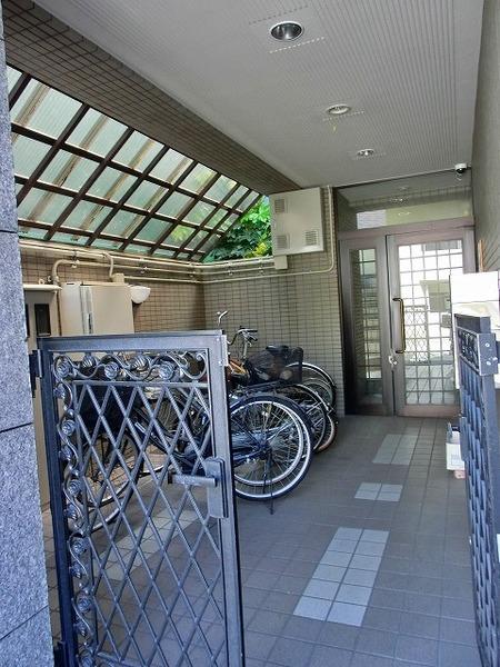 ロイヤル楠元（0501） 駐車場