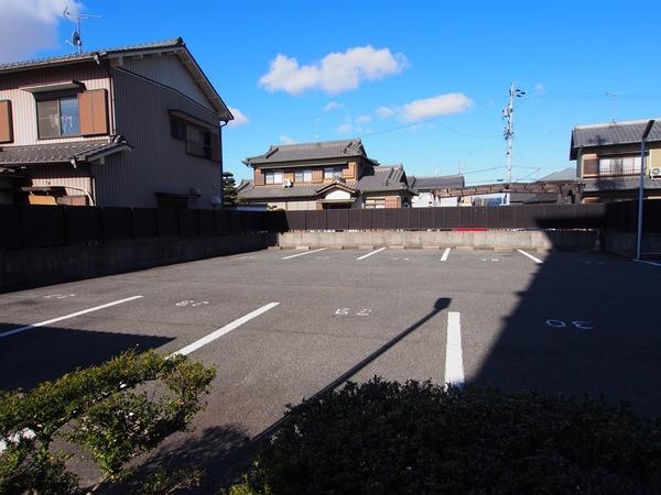 セントラルハイツ星の門（0302） 駐車場