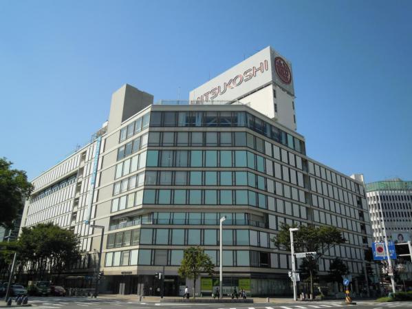 名古屋三越栄店：2040m