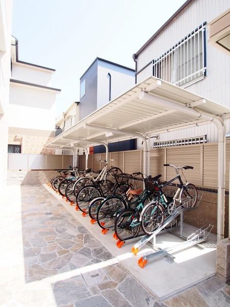 アルトロゼ名古屋（0602） 駐車場