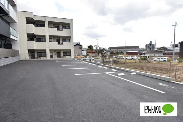ウィンフォスタ（0205） 駐車場