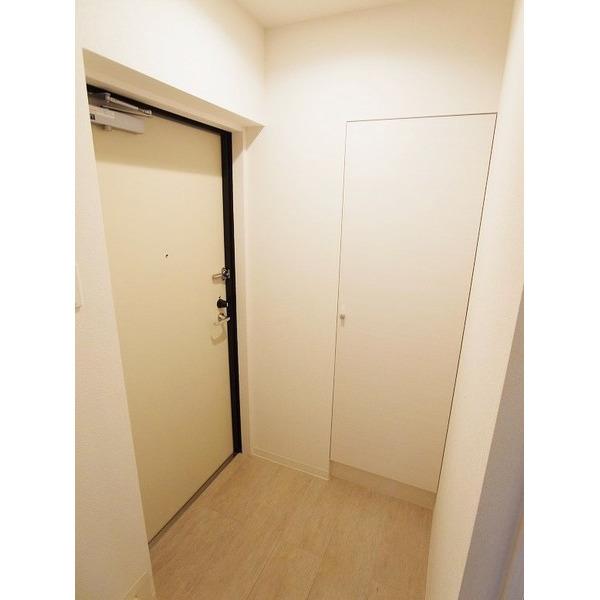 アーバンクラウド泉（303） 玄関