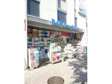 V・drug覚王山法王町店：888m