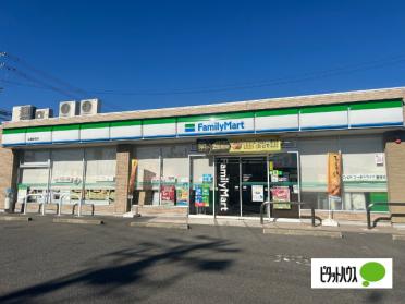 ファミリーマート佐屋駅西店：112m