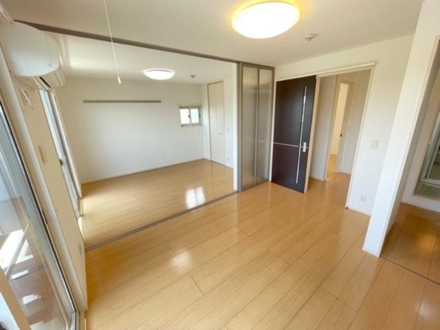 アヴェク・トワ（305） 部屋画像