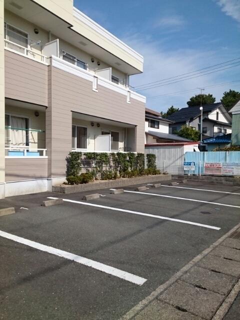 ＭＩＬＫＹ　ＷＡＹ（103） 駐車場