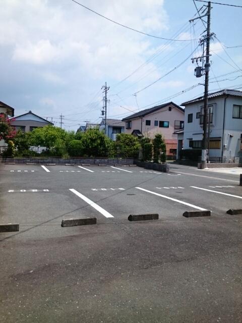 ファンズ・オグラⅠ（202） 駐車場