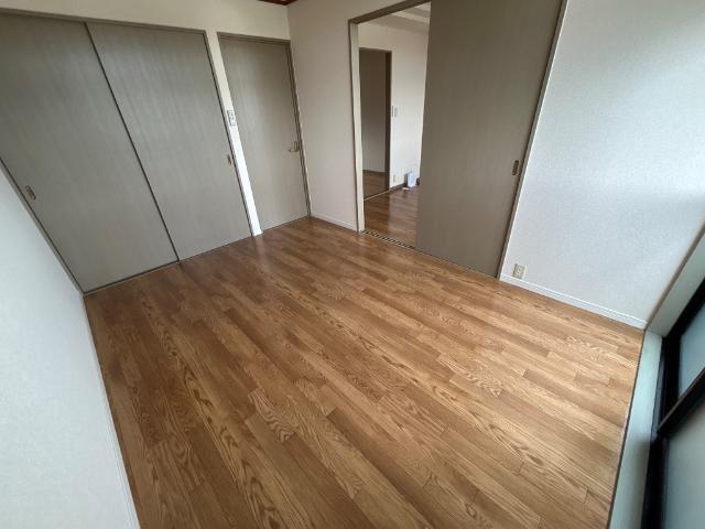 ヒルトップ内張 部屋画像