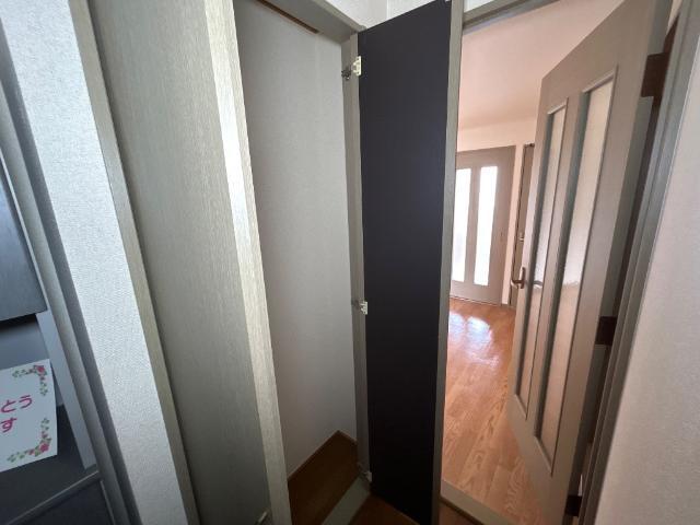 ヒルトップ内張 収納