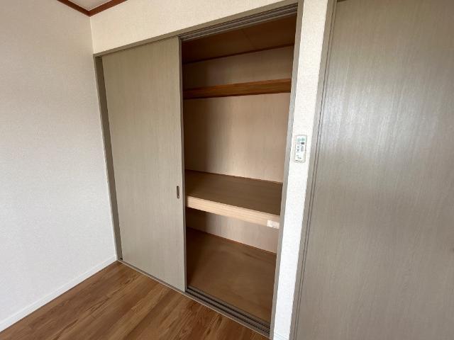 ヒルトップ内張 収納