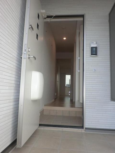 メゾン　ボンヌシャンス（103） 玄関