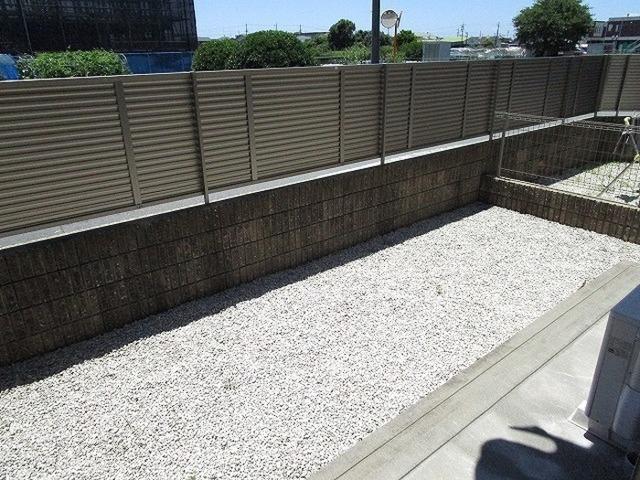 ブランシェ（103） 庭