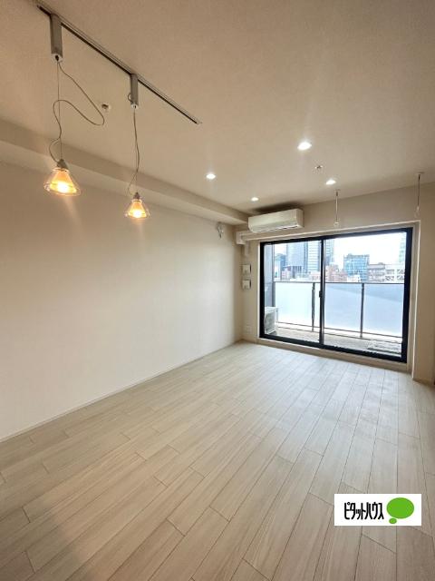 オープンレジデンシア名古屋駅THE COURT リビング