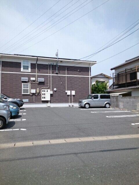 はな（華）（201） 駐車場