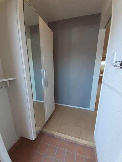 エアリーさくら　Ｂ（102） 玄関